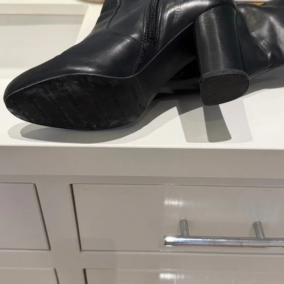 Via Spiga Black Heeled Boots. Leather lined… gorgeous!